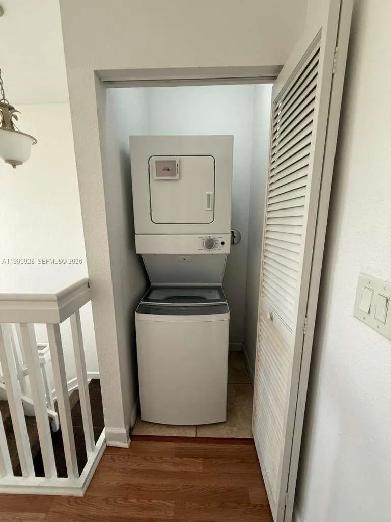 9269 SW 227th St #8 Cutler Bay, FL 33190