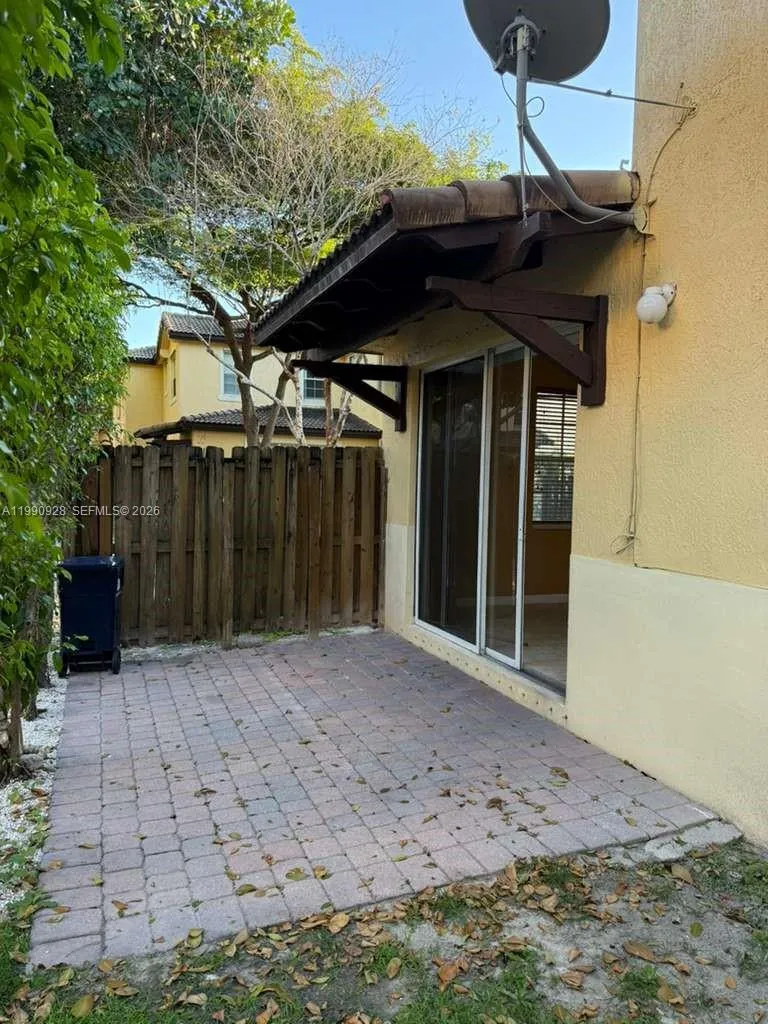 9269 SW 227th St #8 Cutler Bay, FL 33190