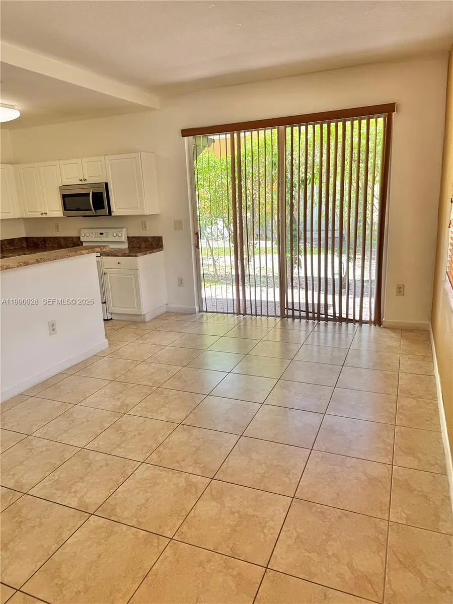 9269 SW 227th St #8 Cutler Bay, FL 33190