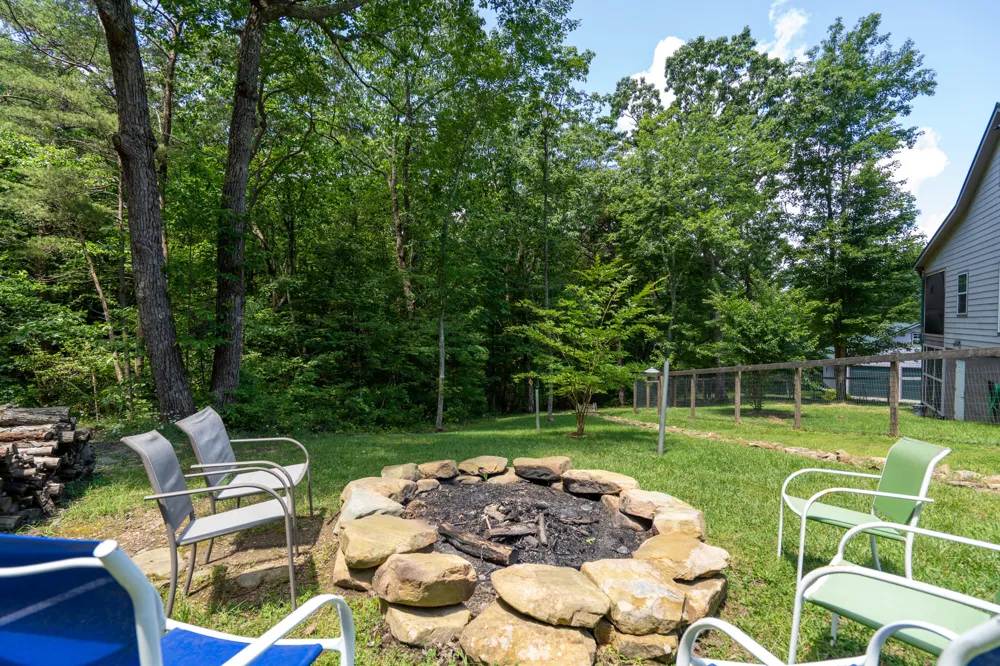 343 Highlands Forest Road Menlo, GA 30731