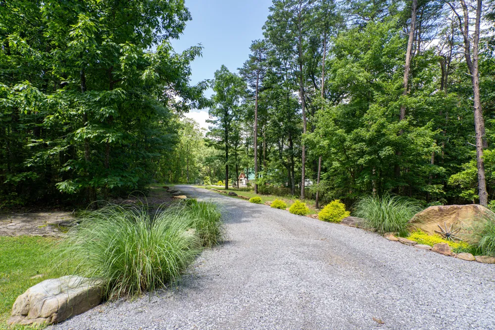 343 Highlands Forest Road Menlo, GA 30731