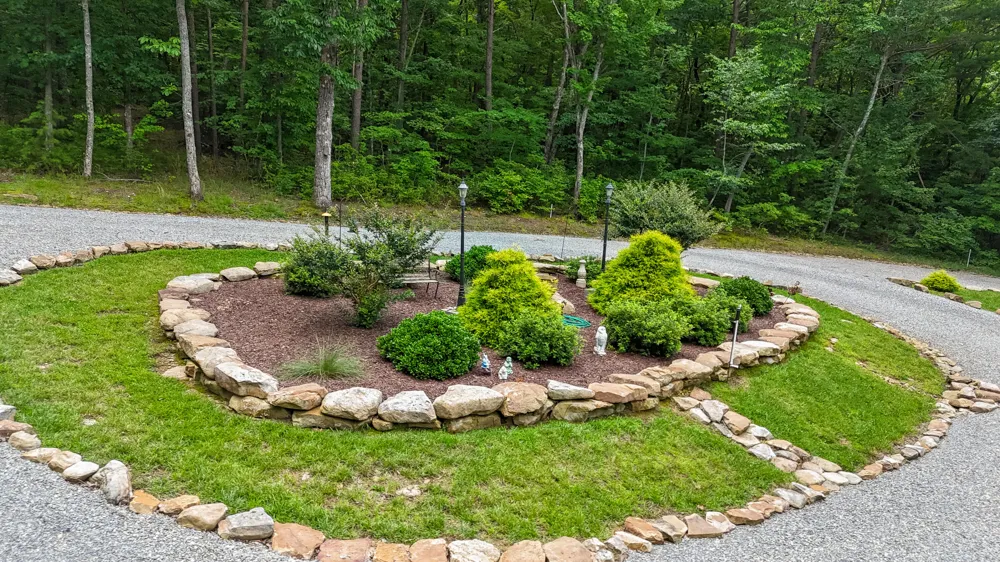 343 Highlands Forest Road Menlo, GA 30731