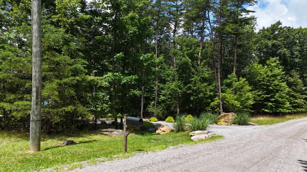 343 Highlands Forest Road Menlo, GA 30731