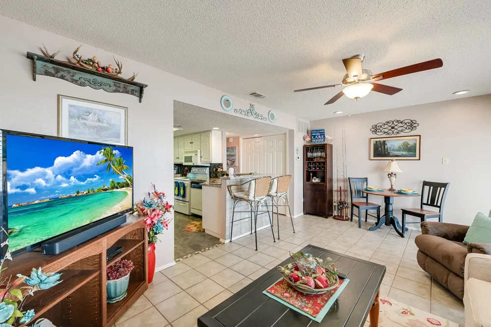 1601 Judy Lynn Drive #109 Spicewood, TX 78669