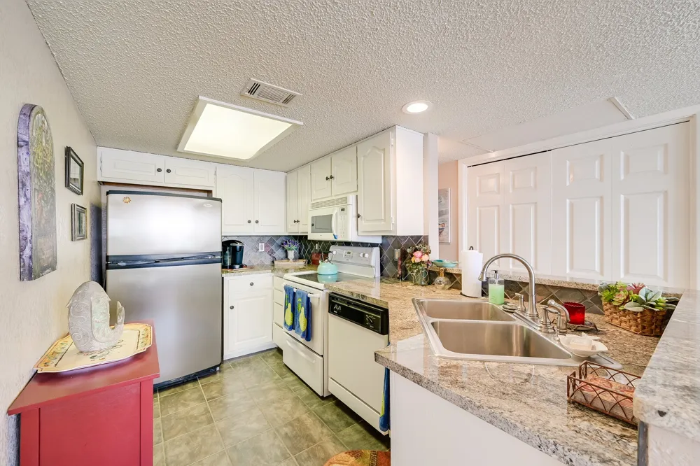 1601 Judy Lynn Drive #109 Spicewood, TX 78669