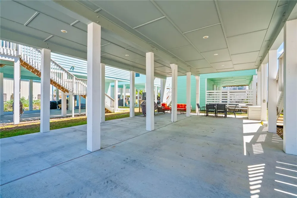 107 Caledonia Rockport, TX 78382