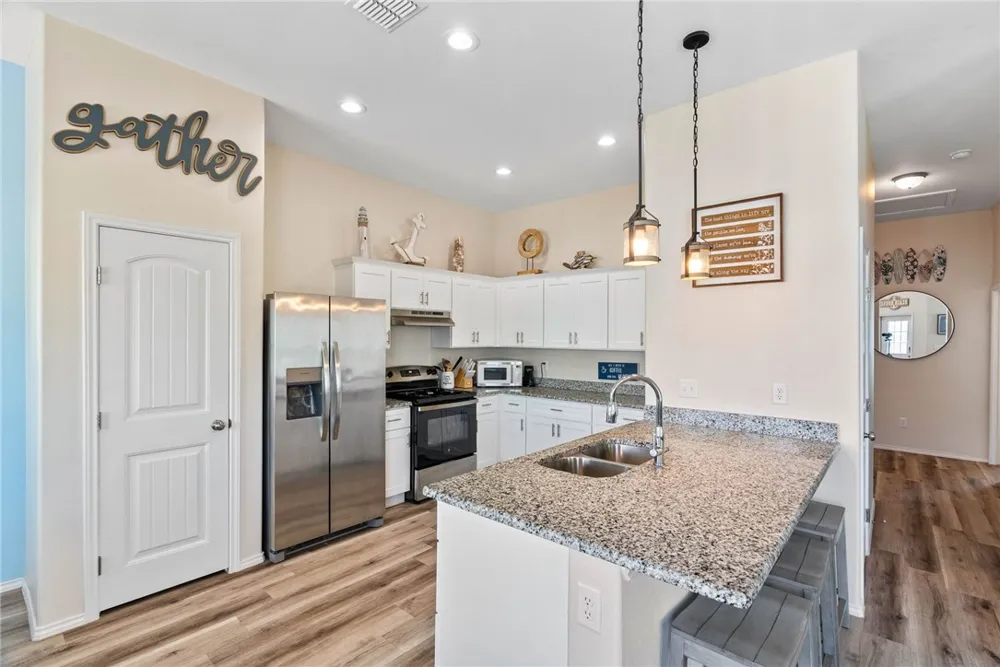 107 Caledonia Rockport, TX 78382