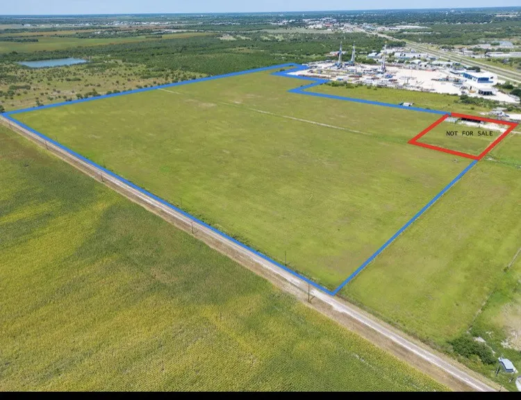 4006 E HWY 44 Alice, TX 78332