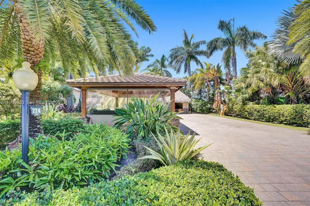 224 Cortez Dr Margate, FL 33068