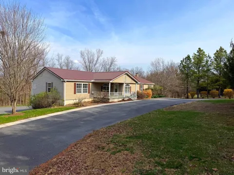 401 NIGHTHAWK DRIVE