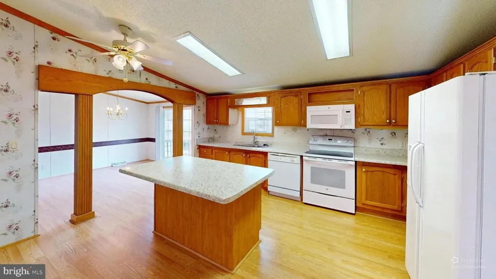 401 NIGHTHAWK DRIVE Petersburg, WV 26847