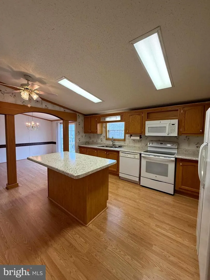 401 NIGHTHAWK DRIVE Petersburg, WV 26847