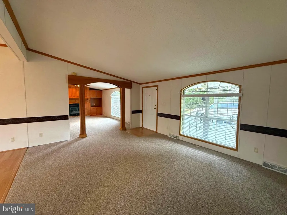 401 NIGHTHAWK DRIVE Petersburg, WV 26847