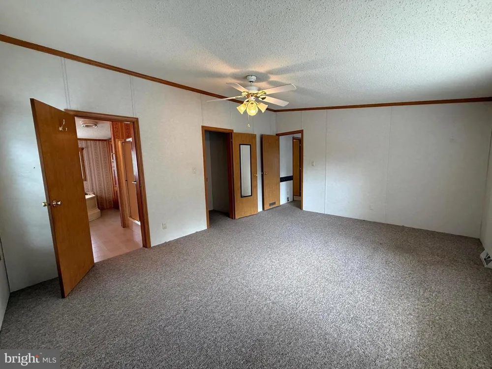 401 NIGHTHAWK DRIVE Petersburg, WV 26847