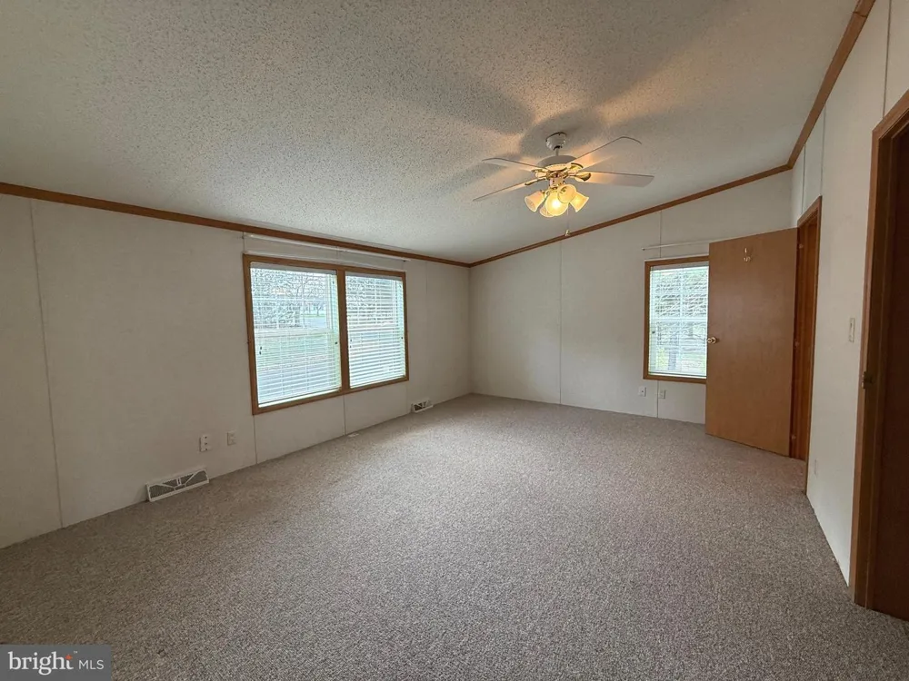 401 NIGHTHAWK DRIVE Petersburg, WV 26847