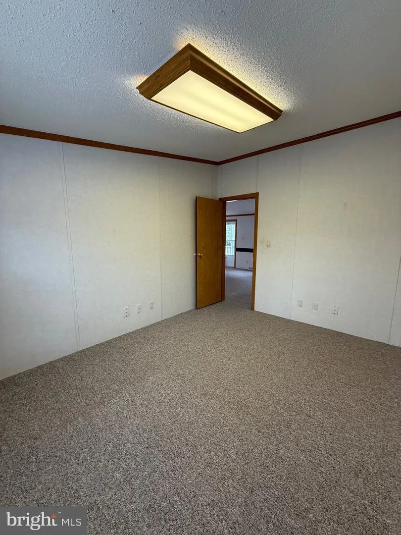 401 NIGHTHAWK DRIVE Petersburg, WV 26847