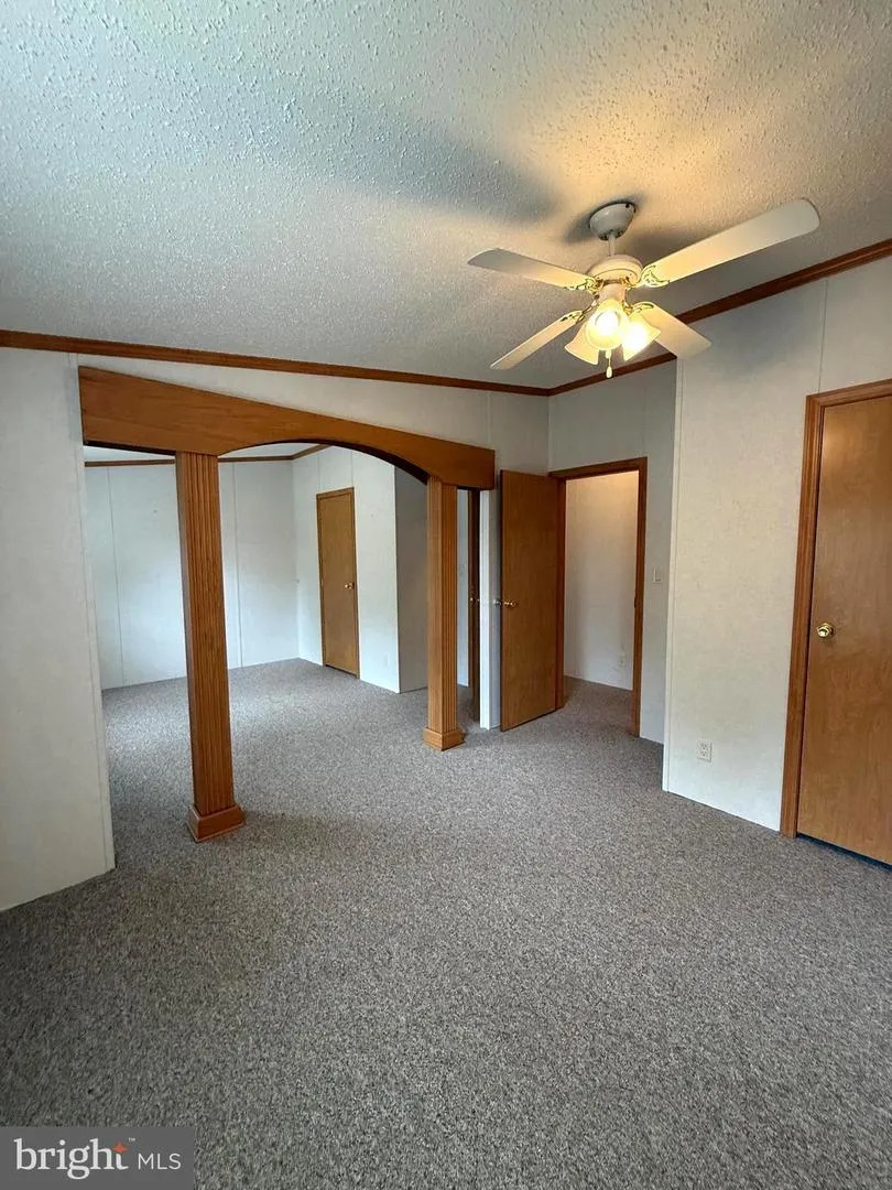 401 NIGHTHAWK DRIVE Petersburg, WV 26847