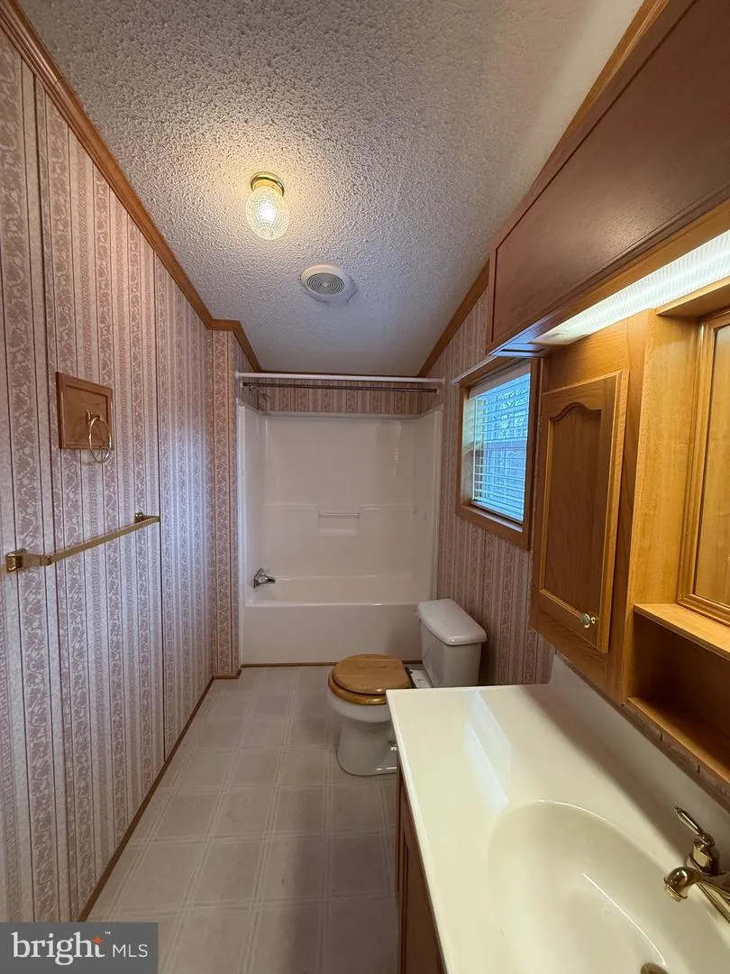 401 NIGHTHAWK DRIVE Petersburg, WV 26847