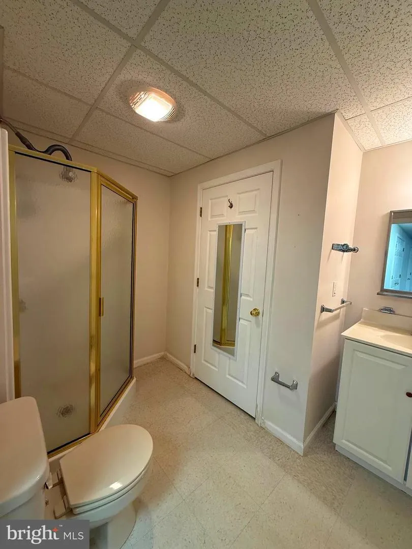 401 NIGHTHAWK DRIVE Petersburg, WV 26847