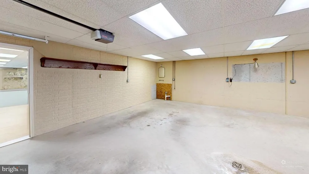 401 NIGHTHAWK DRIVE Petersburg, WV 26847
