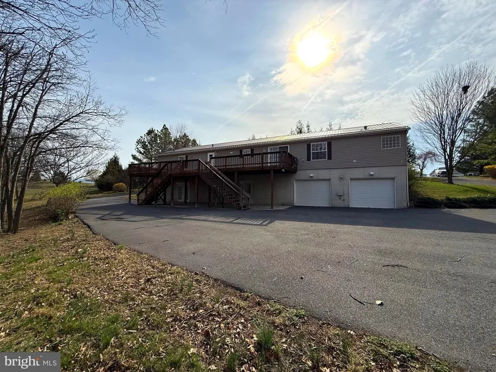 401 NIGHTHAWK DRIVE Petersburg, WV 26847