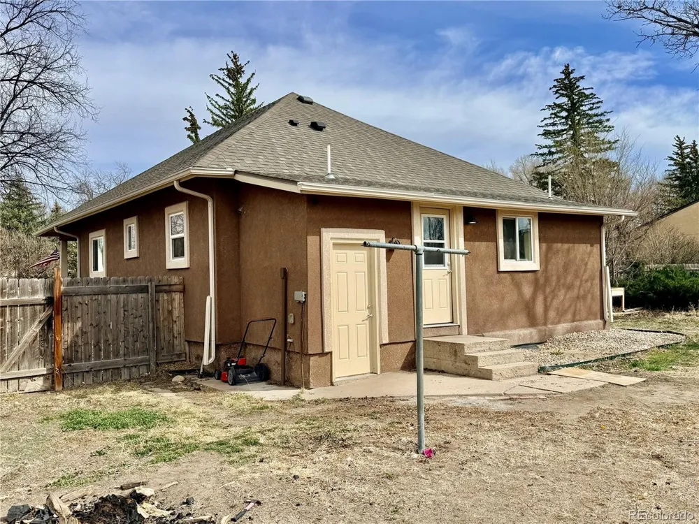 323 Sioux Avenue Simla, CO 80835