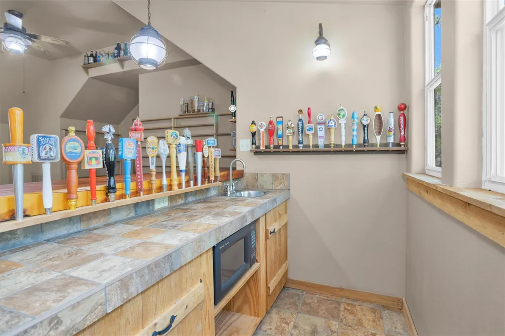 17174 Tierra Buena Drive Plantersville, TX 77363