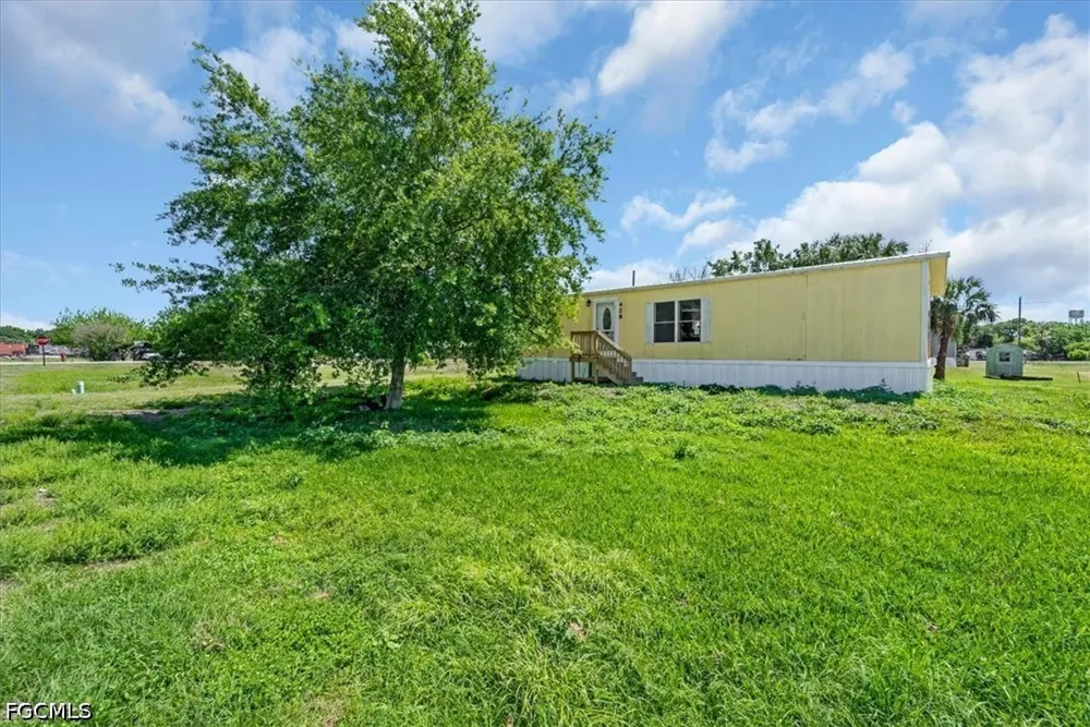 Avenue D NW Moore Haven, FL 33471