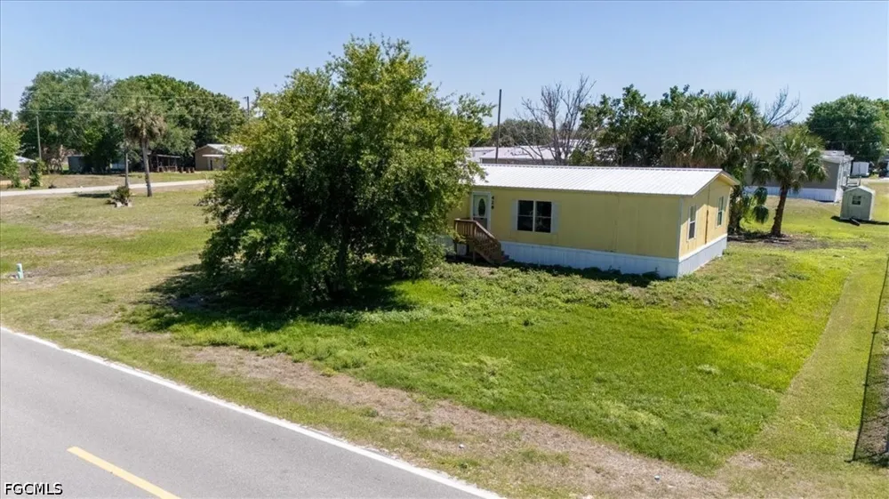 Avenue D NW Moore Haven, FL 33471