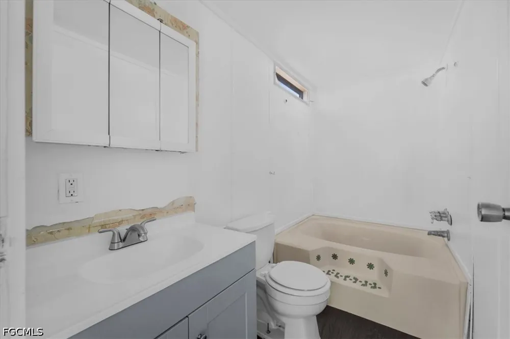 Avenue D NW Moore Haven, FL 33471