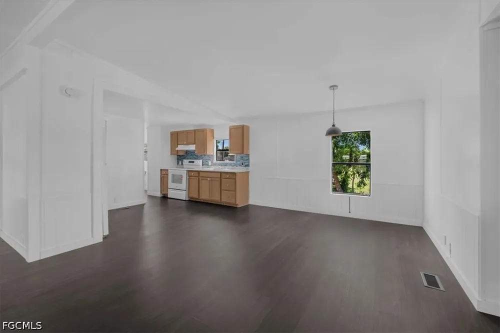 Avenue D NW Moore Haven, FL 33471
