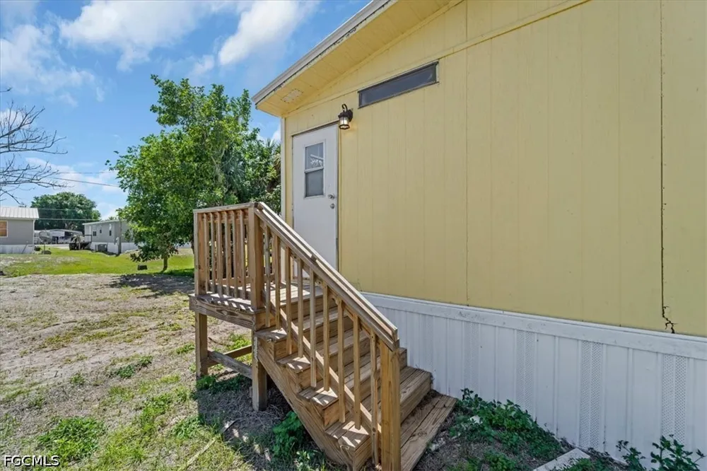 Avenue D NW Moore Haven, FL 33471