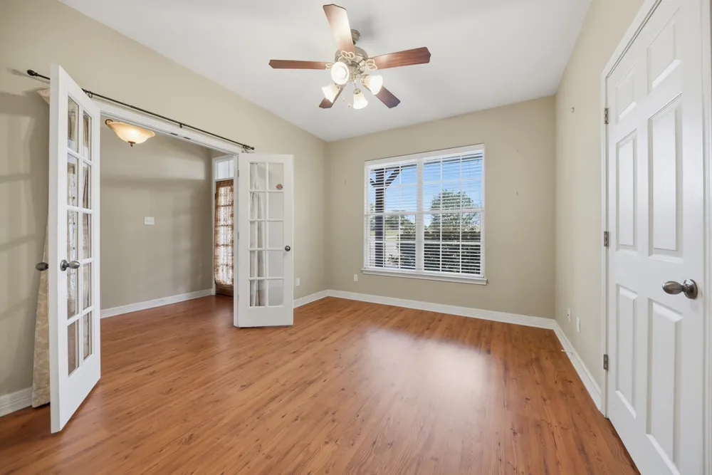 350 Owl Creek Road Giddings, TX 78942