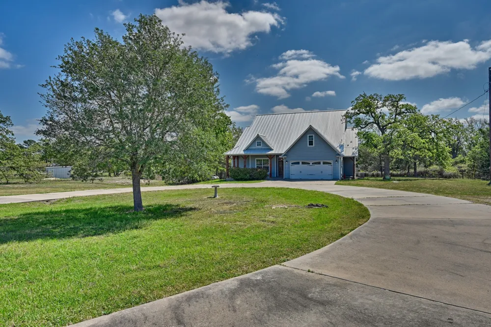 350 Owl Creek Road Giddings, TX 78942