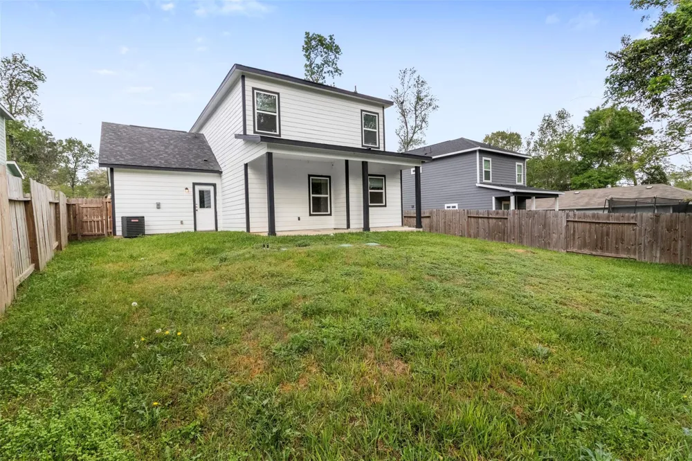 14986 Bonham Lane Willis, TX 77378