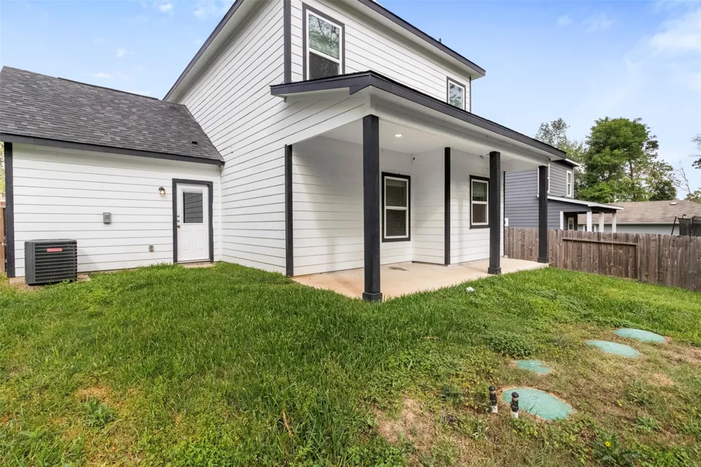 14986 Bonham Lane Willis, TX 77378
