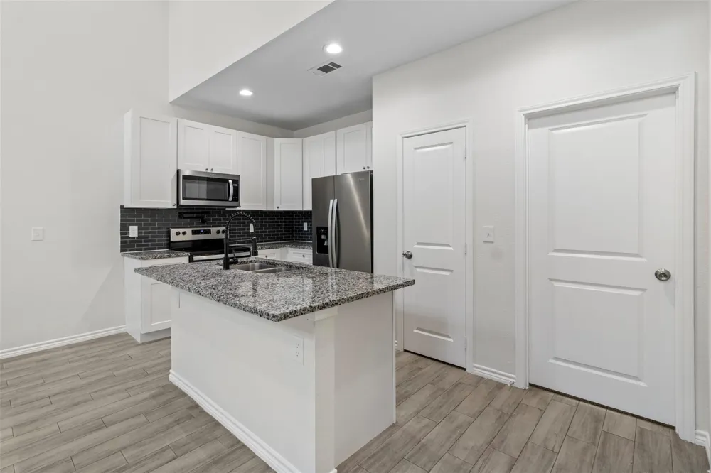 14986 Bonham Lane Willis, TX 77378