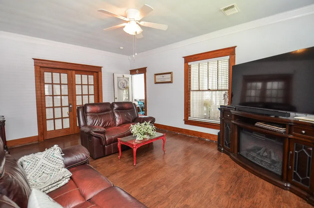 205 Main Street Palacios, TX 77465
