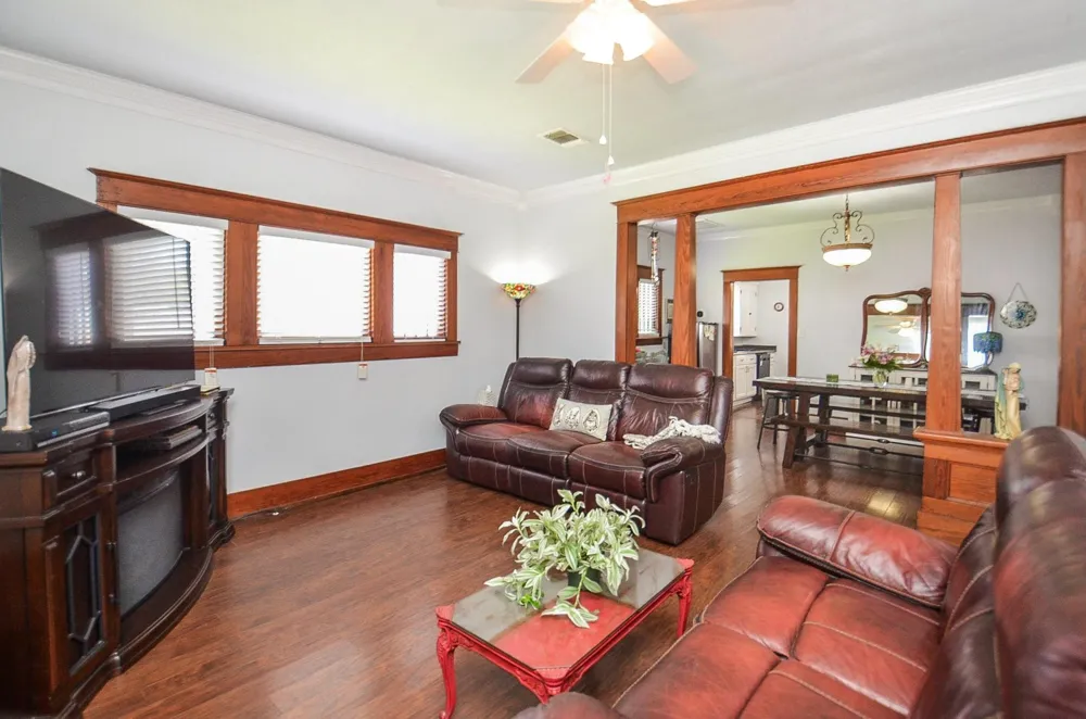 205 Main Street Palacios, TX 77465
