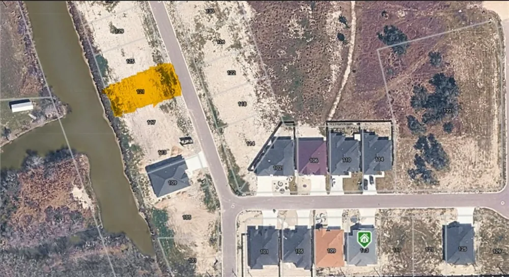 121 Heritage Park Drive Rockport, TX 78382
