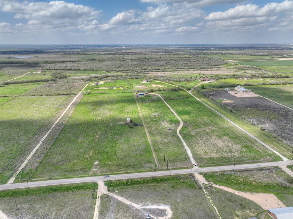 1492 Scull Road San Marcos, TX 78666