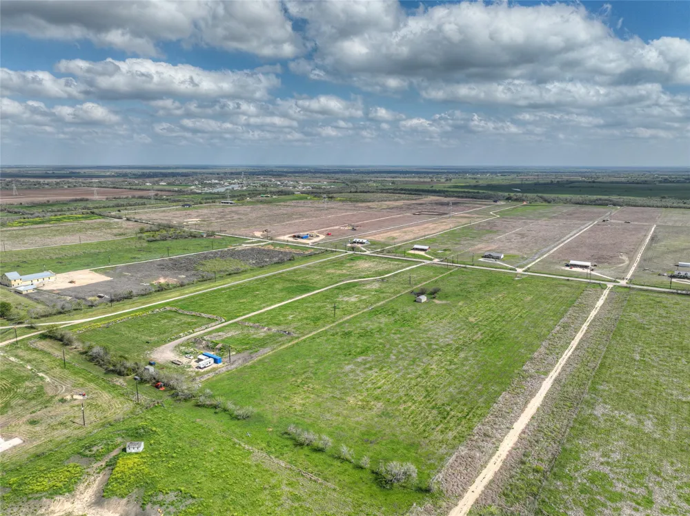 1492 Scull Road San Marcos, TX 78666