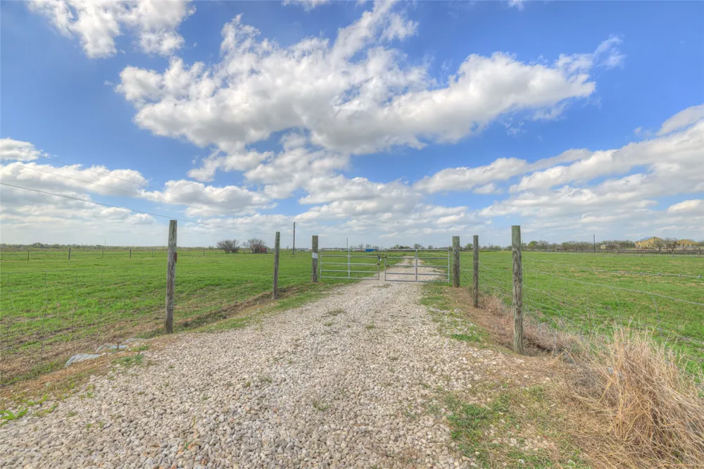 1492 Scull Road San Marcos, TX 78666