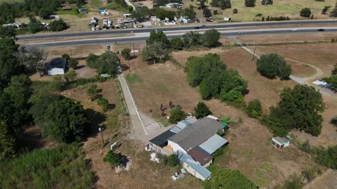 1225 W Highway 71 Highway W