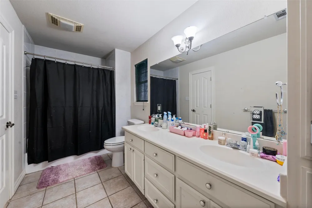 1840 Val Verde Road McGregor, TX 76657