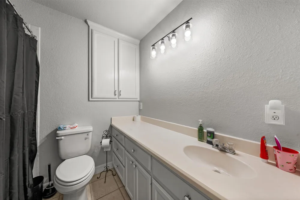 1840 Val Verde Road McGregor, TX 76657