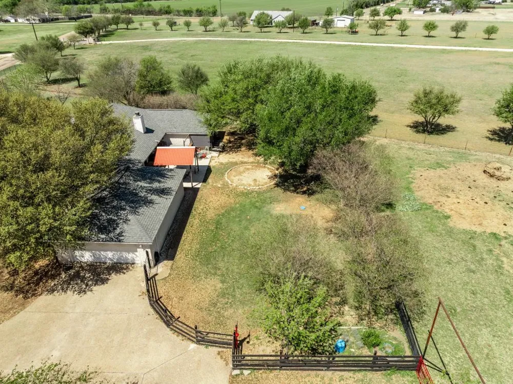 1840 Val Verde Road McGregor, TX 76657
