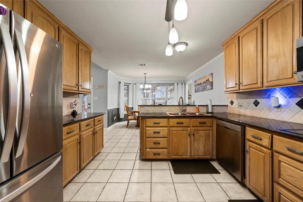 1840 Val Verde Road McGregor, TX 76657