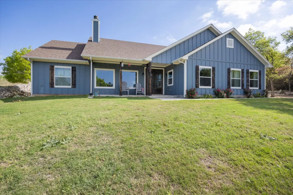1445 Lakeside Drive Bluff Dale, TX 76433