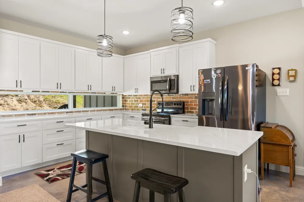1445 Lakeside Drive Bluff Dale, TX 76433
